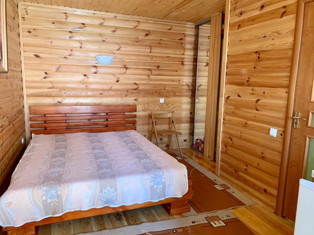 スヴィチャス Комфортабельный Коттедж Bed & Breakfast エクステリア 写真
